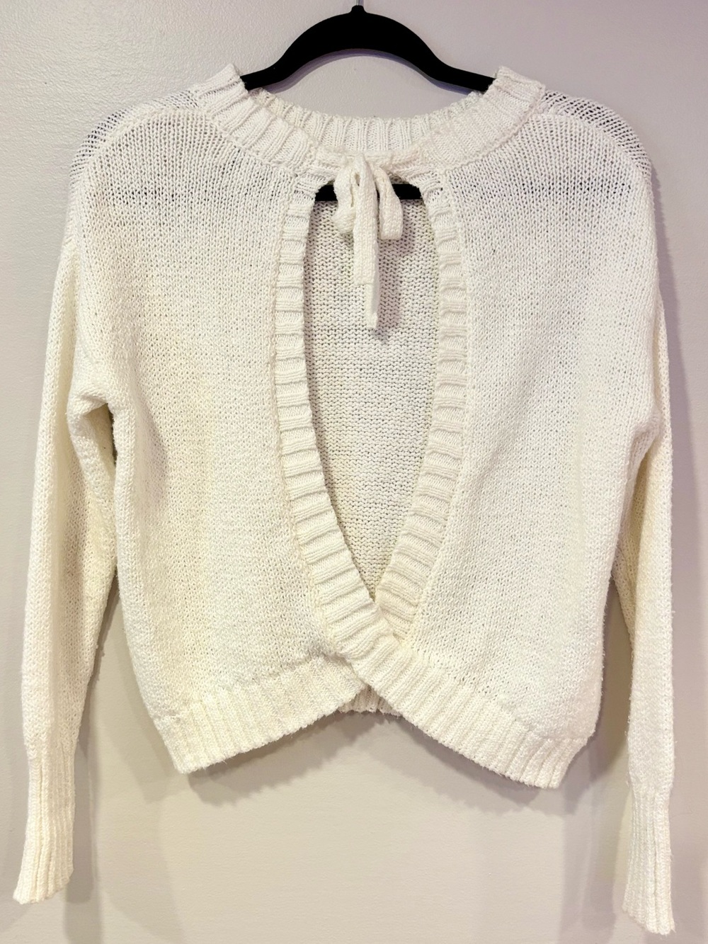 Jun & Ivy Francesca's Collections Open Twist Tie Back Knit Sweater Cream Small